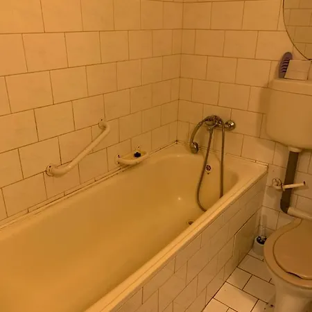 Apartmany Bratislava Apartment *